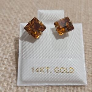 14KT Gold Square Amber Stud Earrings
